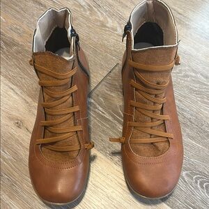 Women’s Faux Leather Boots 💥